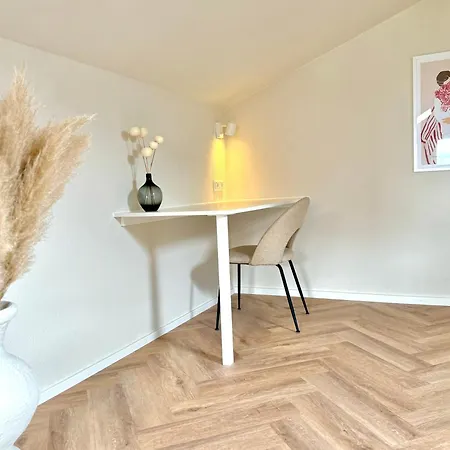 Loft Am I Balkon I Bergnaehe I Parken I Schloss Apartment *
